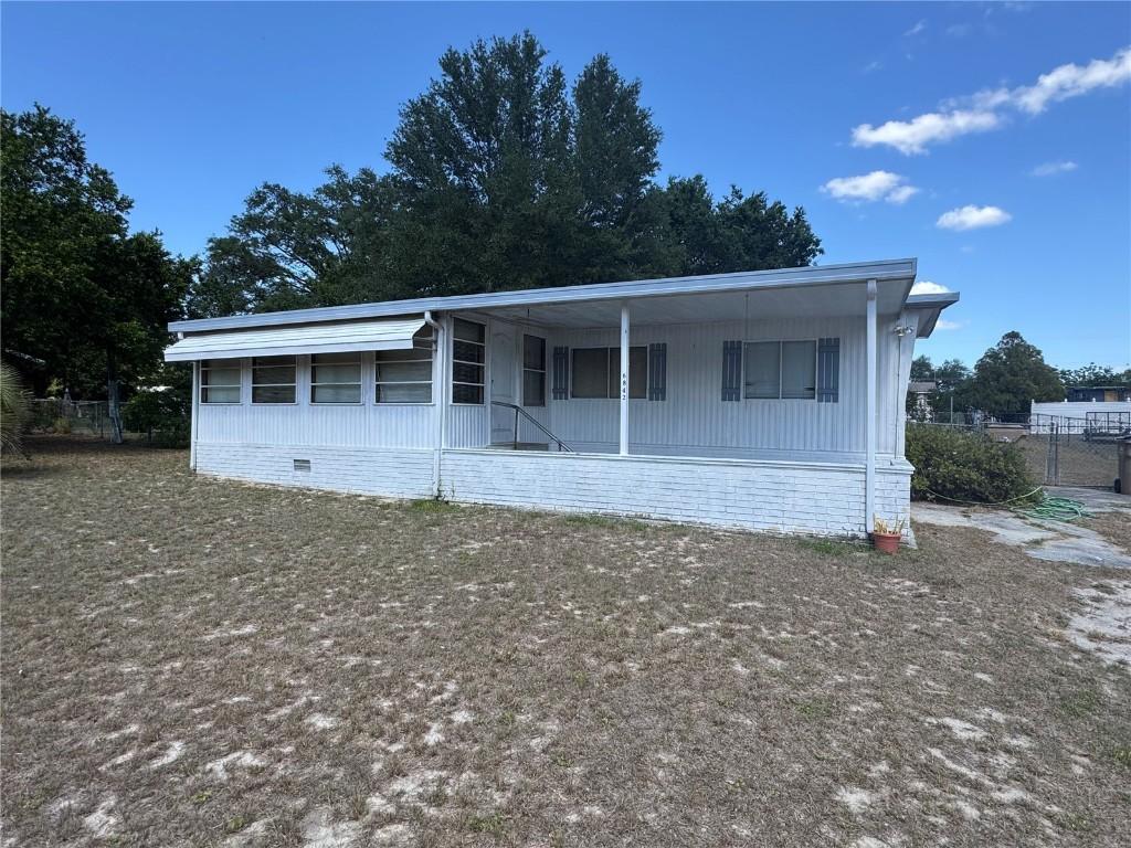 36842 Wilmington Rd., Fruitland Park, FL 34731
