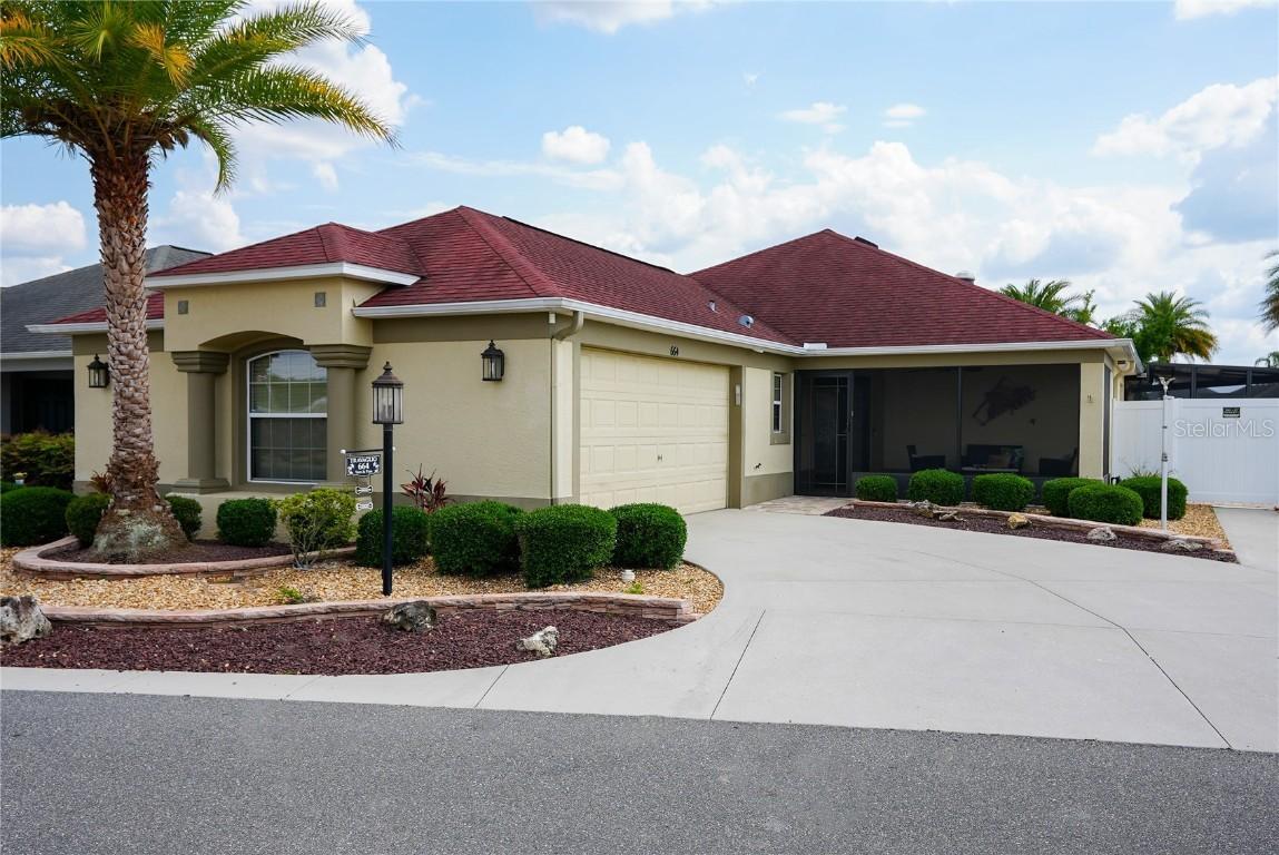 664 Mission Hills Tr., The Villages, FL 32162