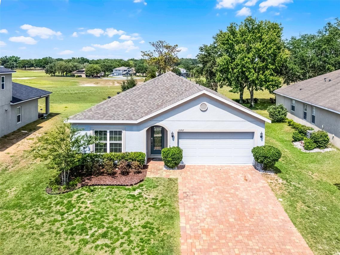 23707 Companero Dr., Sorrento, FL 32776