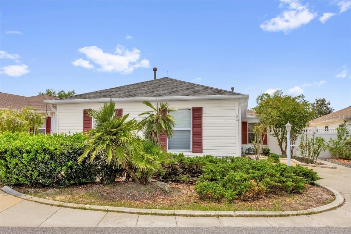 8932 SE 168th Sedgwick Pl., The Villages, FL 32162