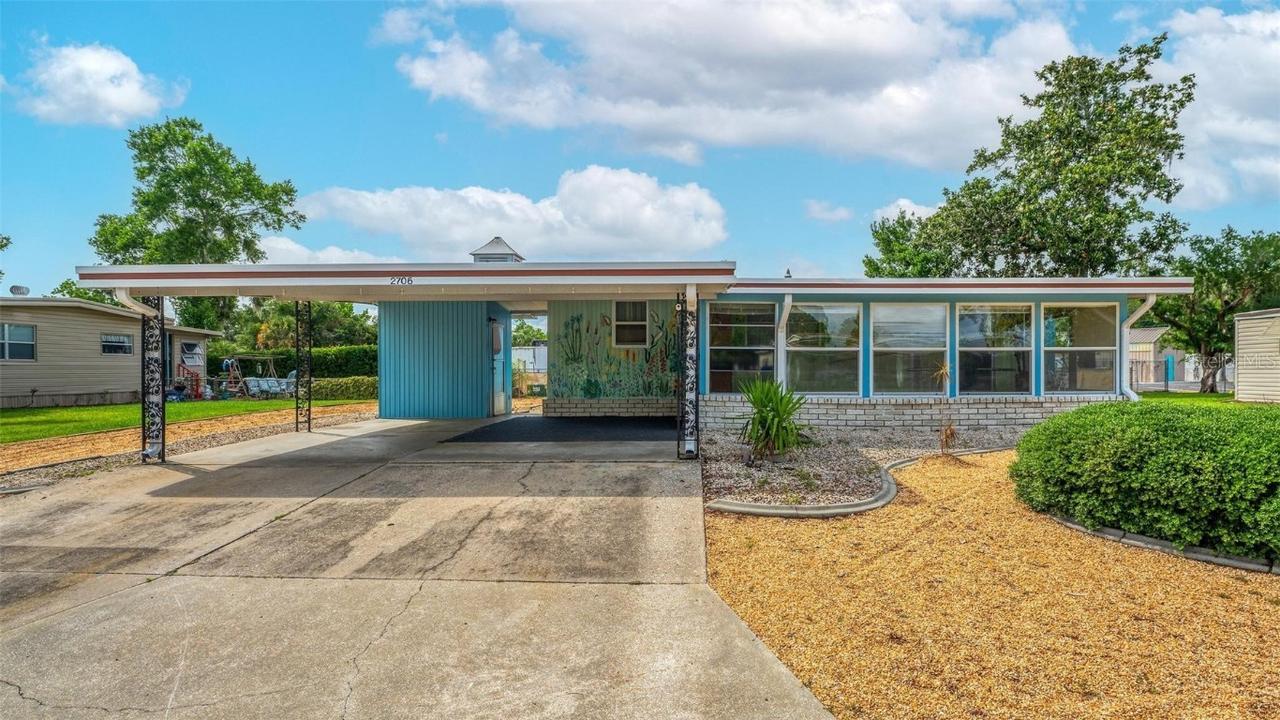 2706 Vindale Rd., Tavares, FL 32778