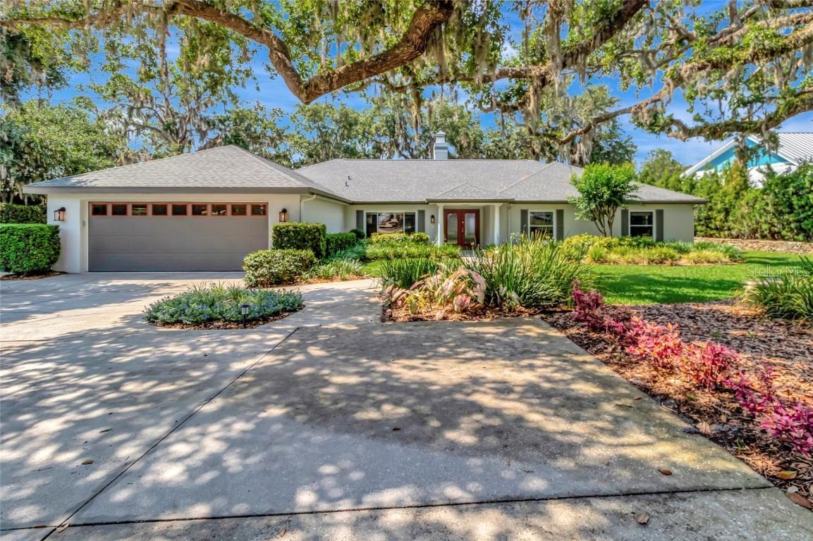 1341 W Lakeshore Dr., Clermont, FL 34711