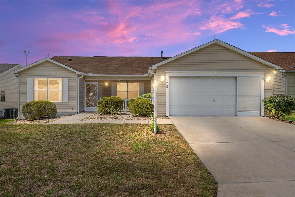 17068 SE 96th Chapelwood Cir., The Villages, FL 32162