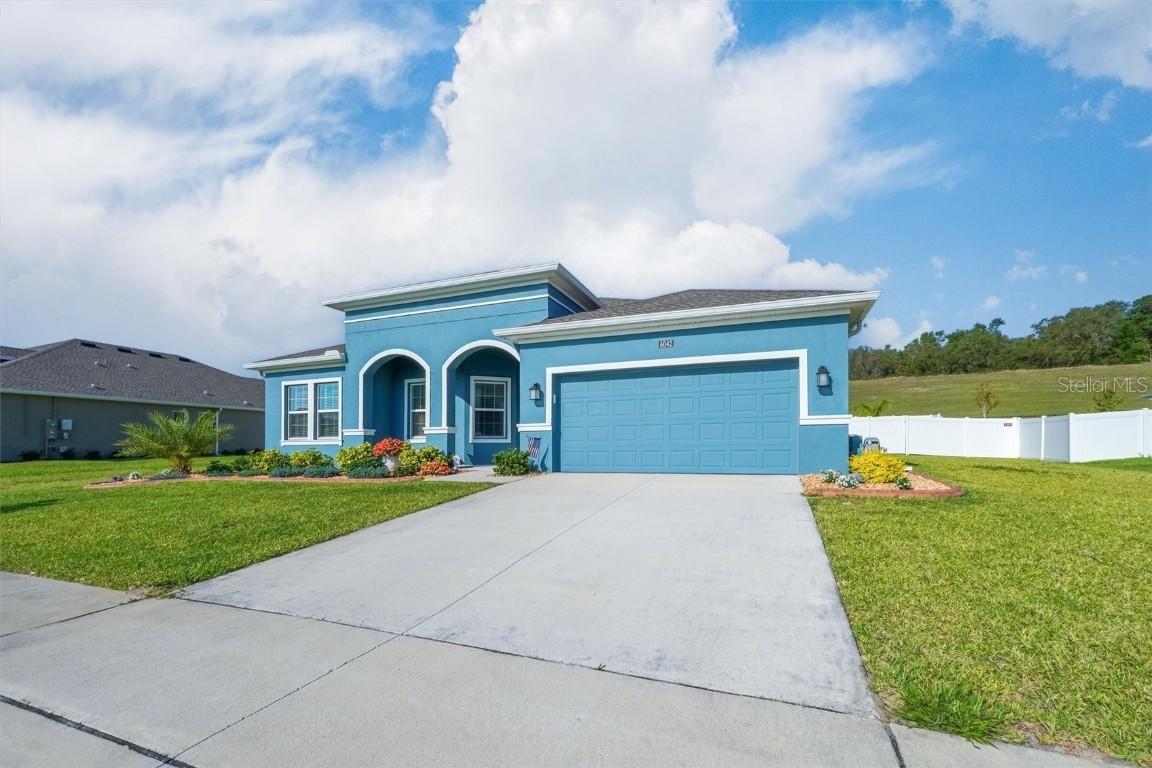 6042 Claystone Way, Mount Dora, FL 32757