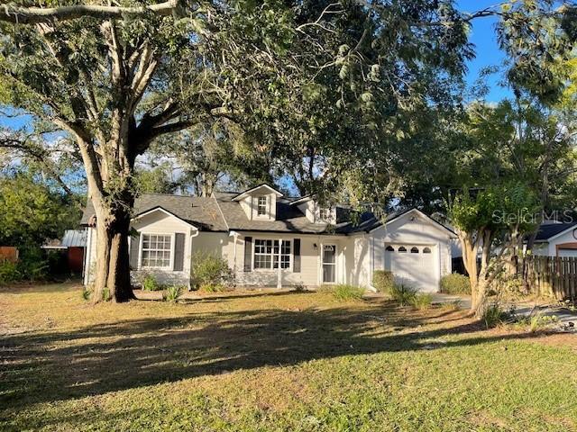825 Mary Frank Ct., Mount Dora, FL 32757