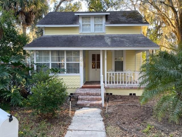 148 W 9th Ave., Mount Dora, FL 32757