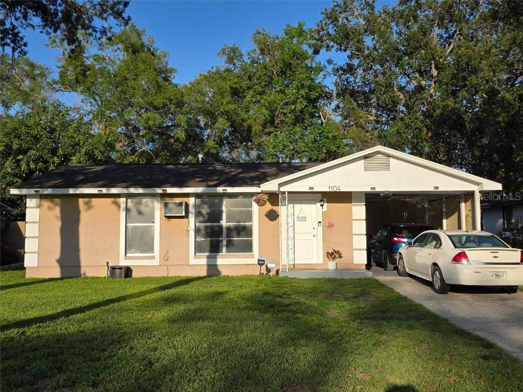 1104 Flamingo Dr., Leesburg, FL 34748