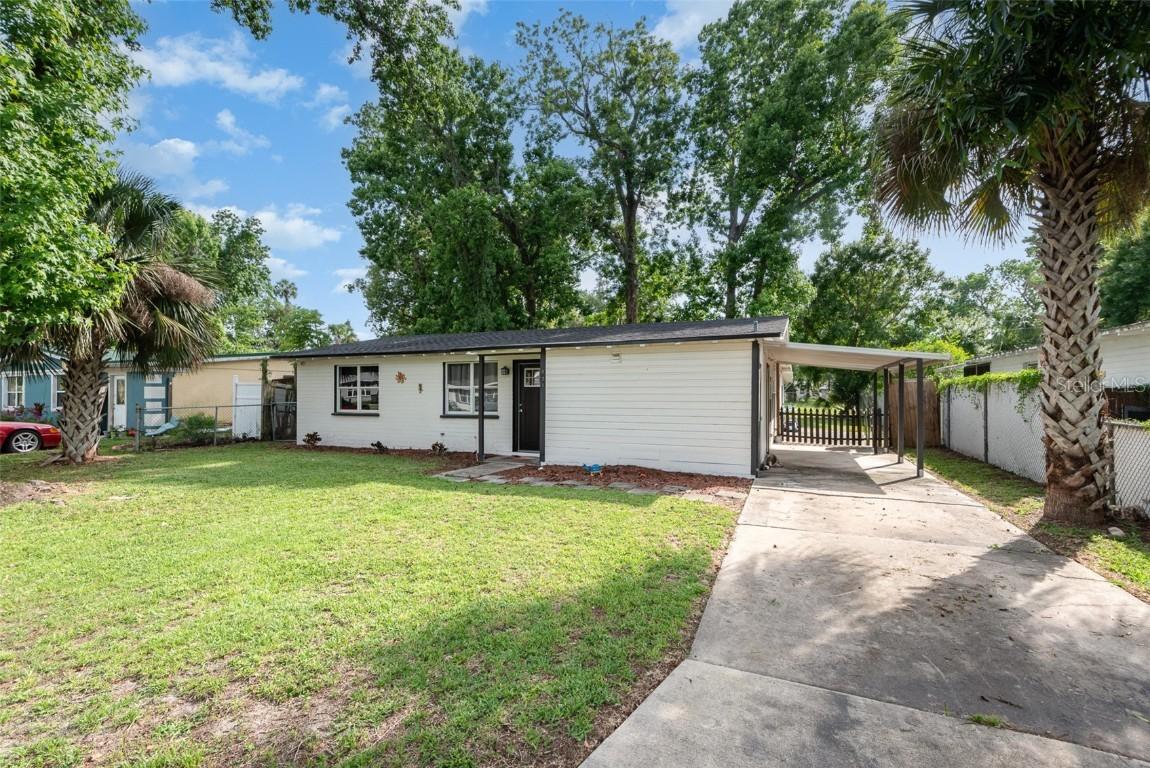 121 Mason Park Dr., Daytona Beach, FL 32117