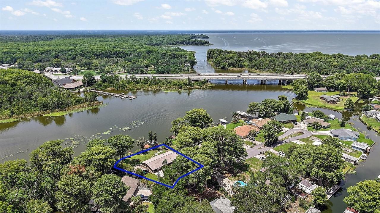 31941 Tropical Shores Dr., Tavares, FL 32778