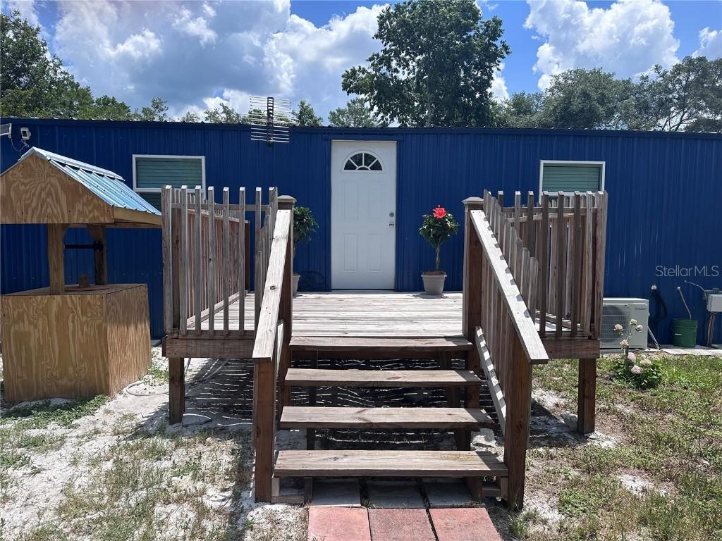 45506 Magnolia St., Paisley, FL 32767