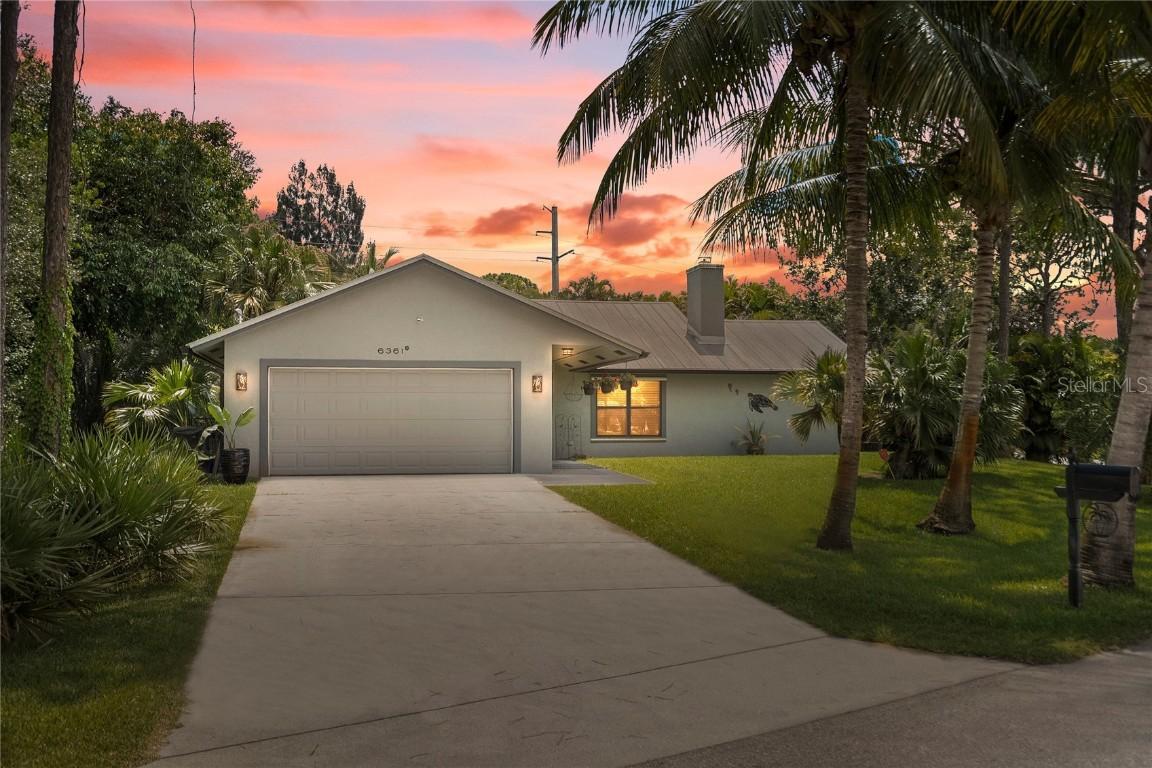 6361 SE Phillips Bend Ave., Stuart, FL 34997
