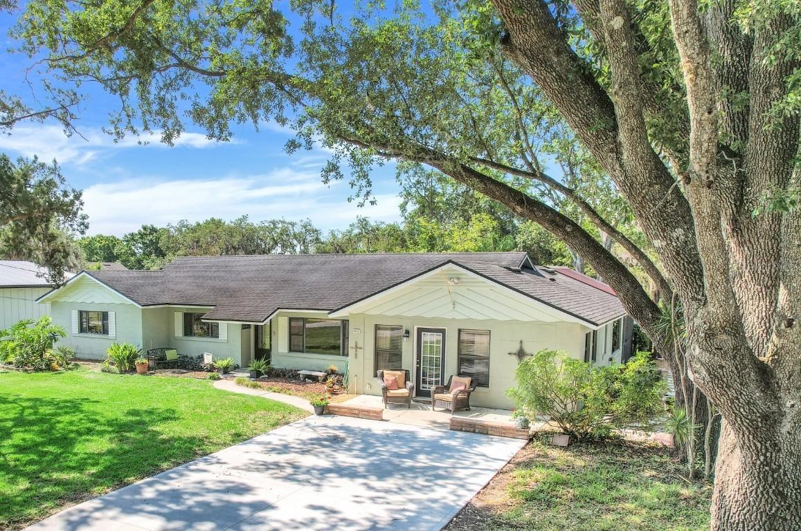 410 E Gulley Ave., Oakland, FL 34760