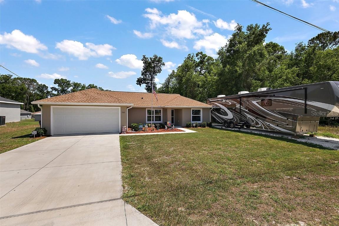 7162 SE 124th St., Belleview, FL 34420