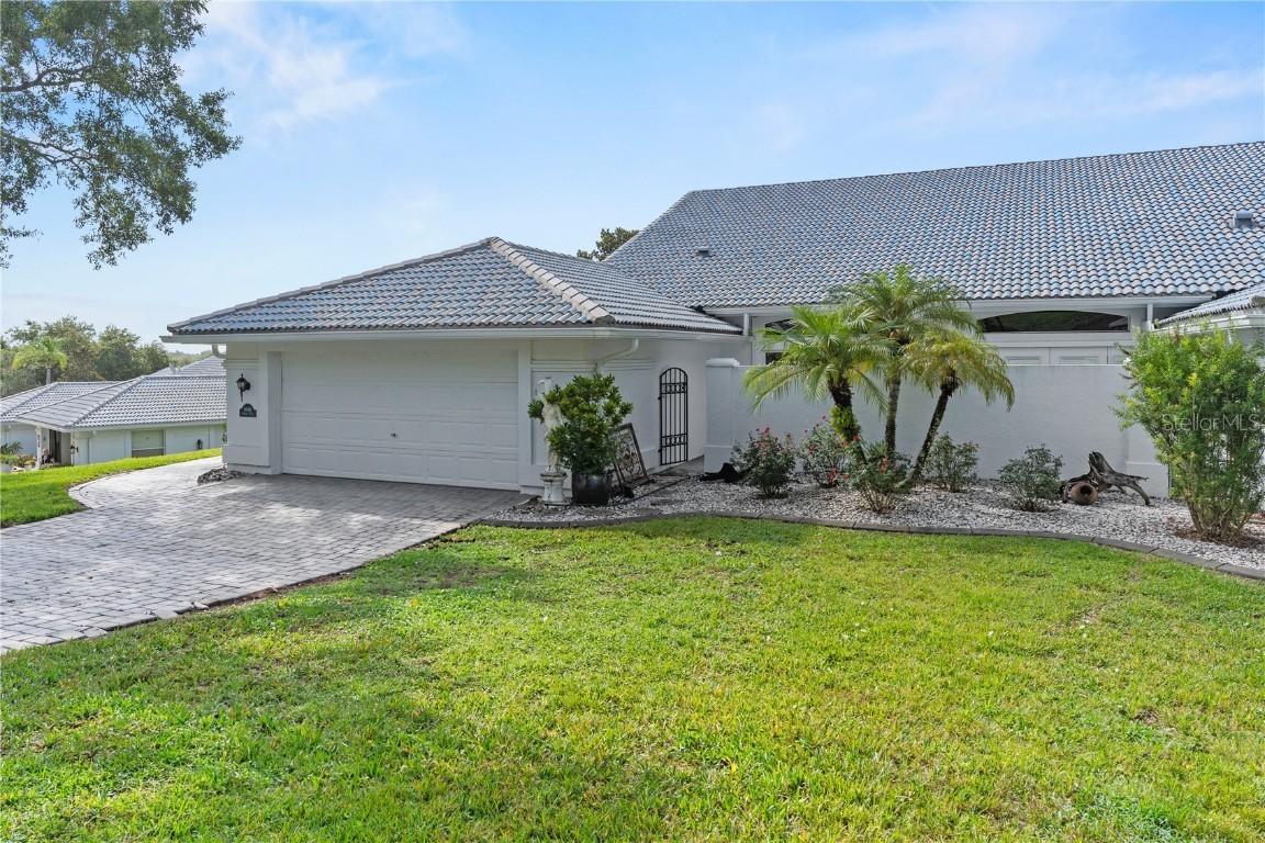 6048 Topsail Rd., Lady Lake, FL 32159