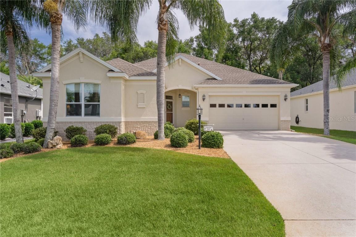 541 Cokesbury Dr., The Villages, FL 32162