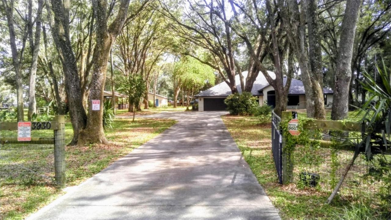 3930 Griffin Ave., Lady Lake, FL 32159
