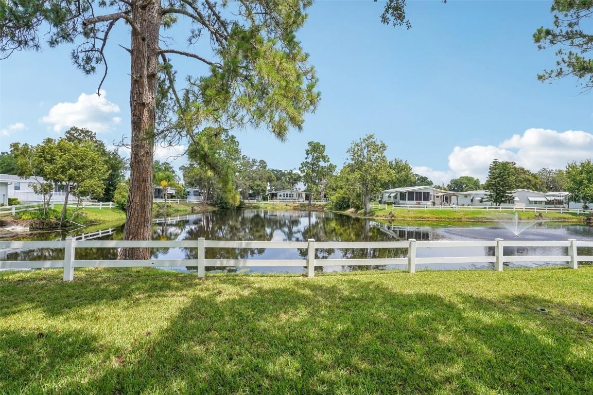 3316 Rainbow Rd., Tavares, FL 32778