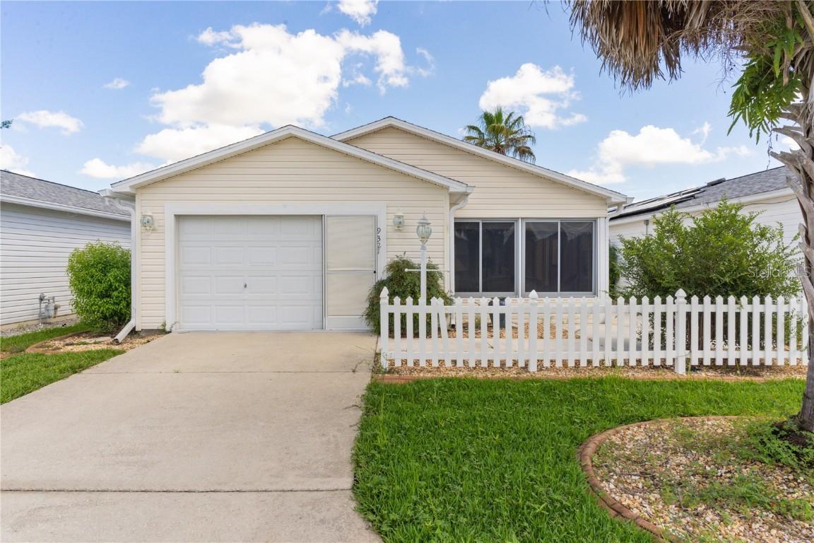 9321 SE 172nd Augusta Ln., The Villages, FL 32162