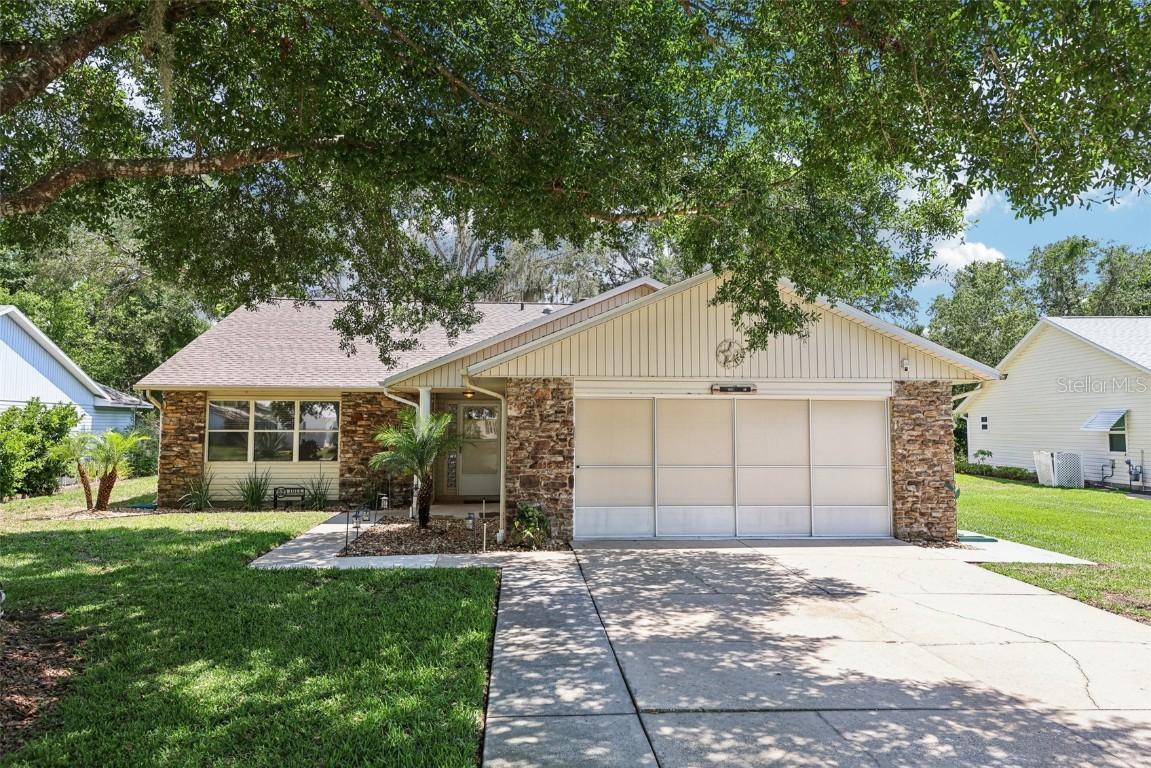 1011 Dundee Cir., Leesburg, FL 34788