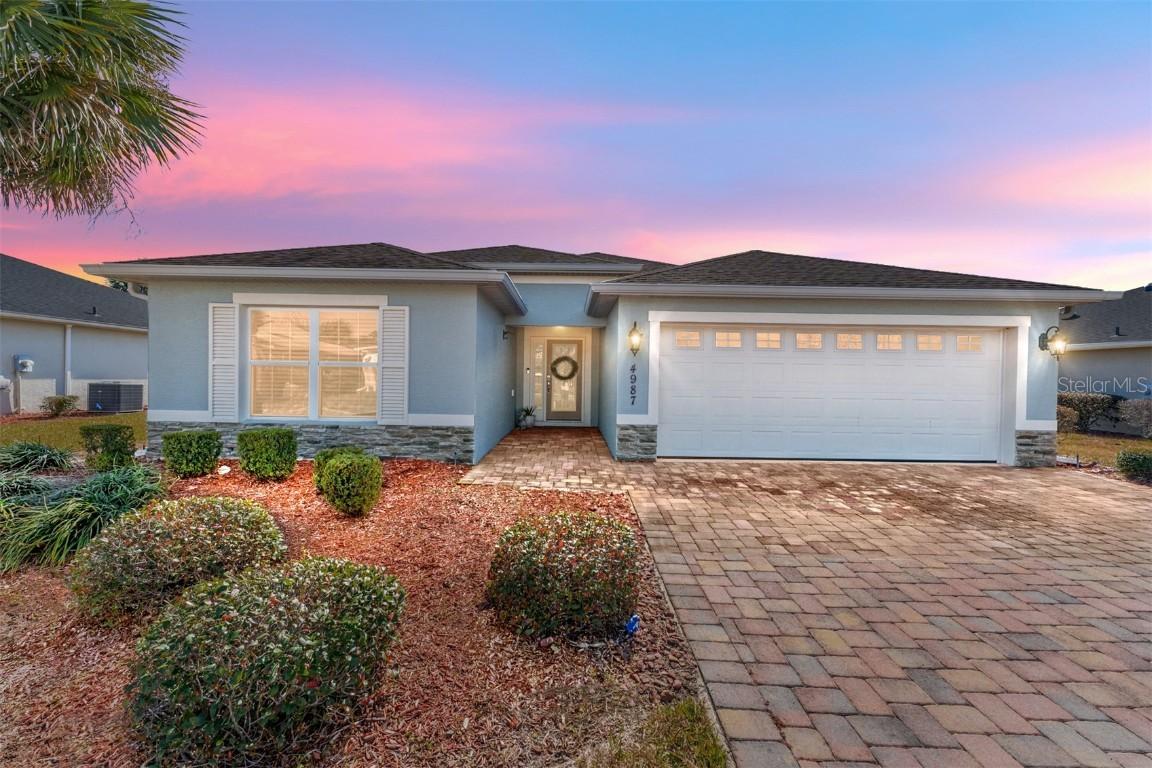 4987 Belted Kingfisher Dr., Oxford, FL 34484