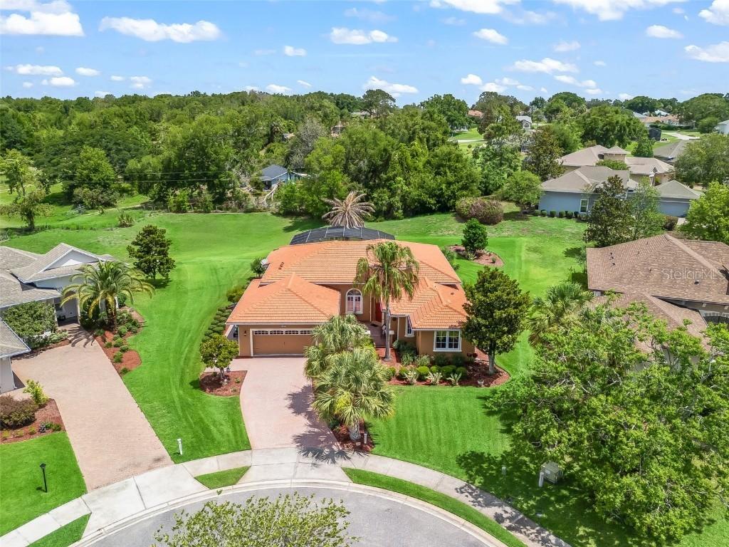 5235 Island Terrace Ct., Lady Lake, FL 32159