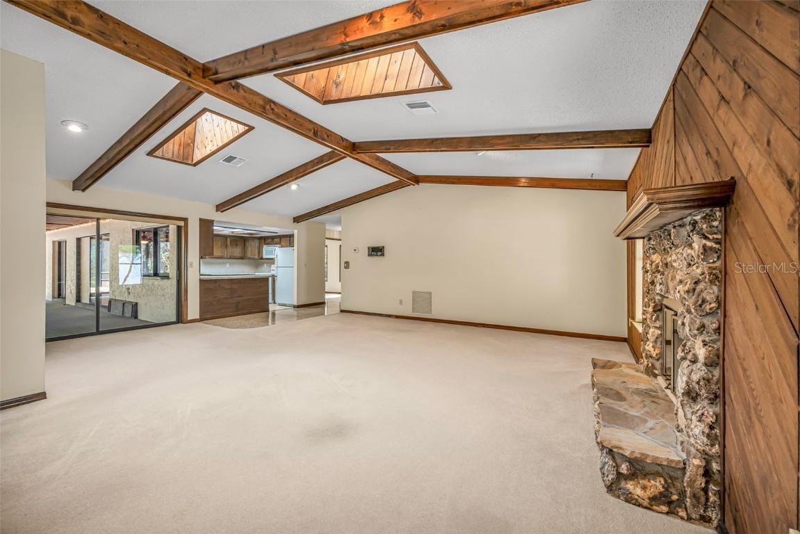 161 Cindy Ct., Lake Mary, FL 32746