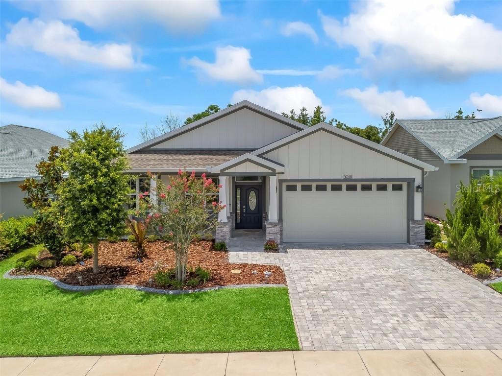 5019 NE 125th Loop, Oxford, FL 34484