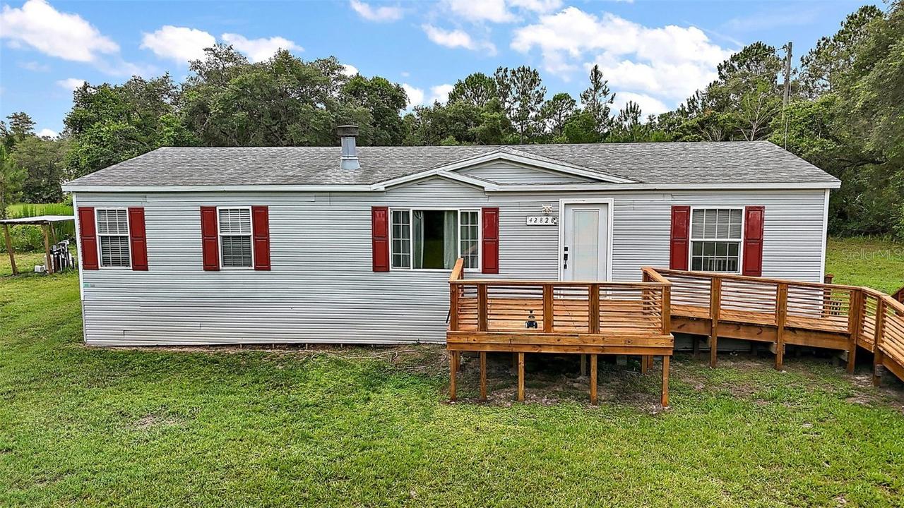 42826 Piney Acres Tr., Paisley, FL 32767