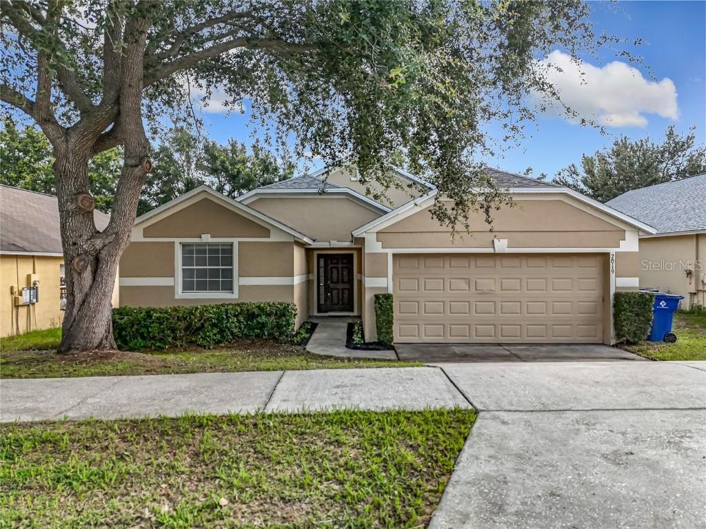2019 Newtown Rd., Groveland, FL 34736