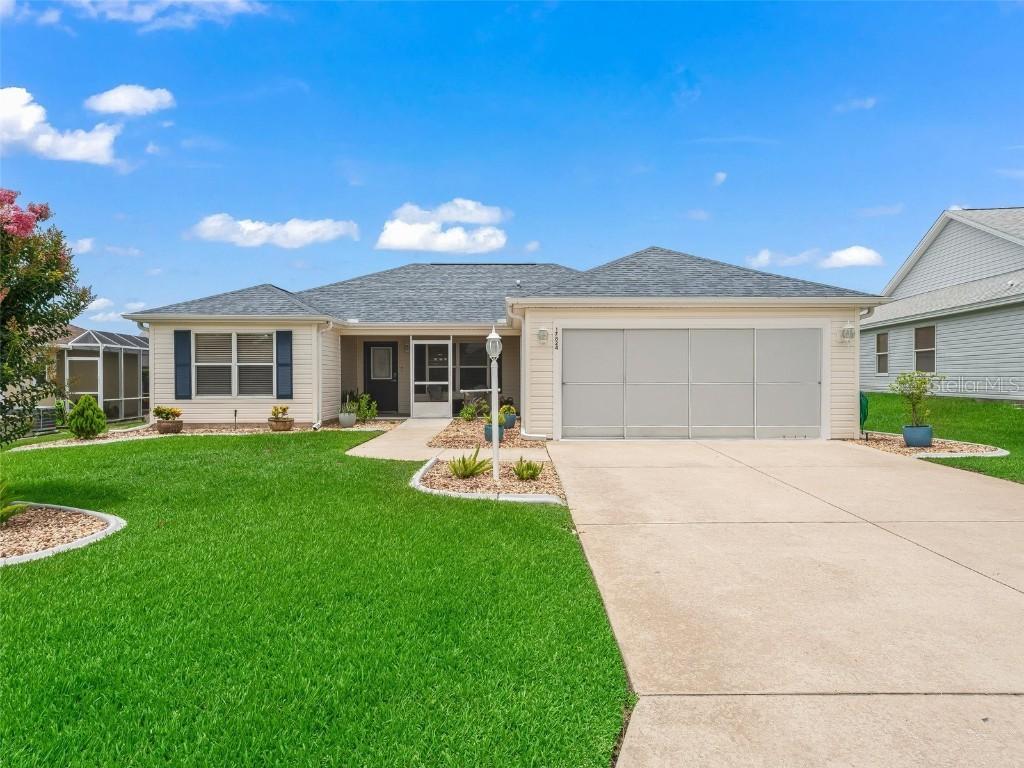 17824 SE 87th Bourne Ave., The Villages, FL 32162