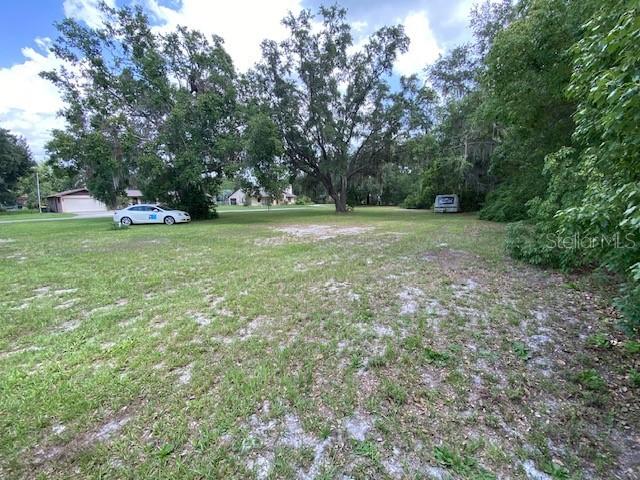 Ogden Ave., Umatilla, FL 32784