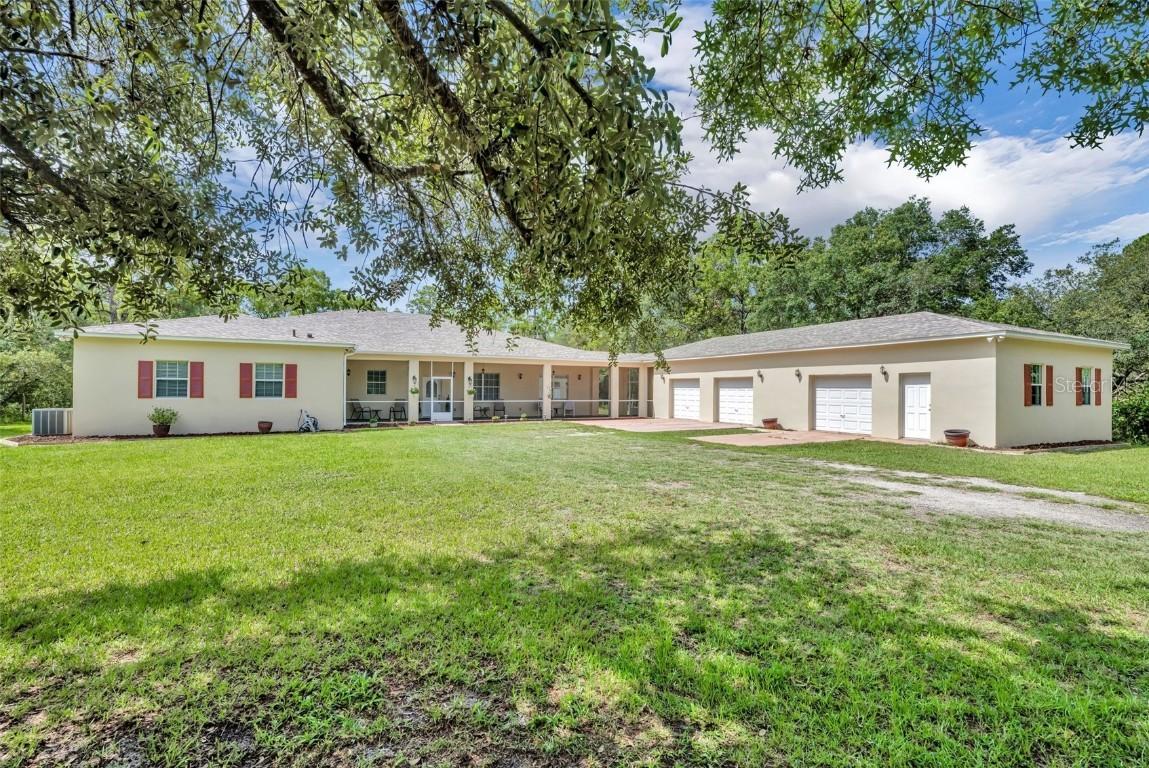 30342 Vitex Ave., Eustis, FL 32736