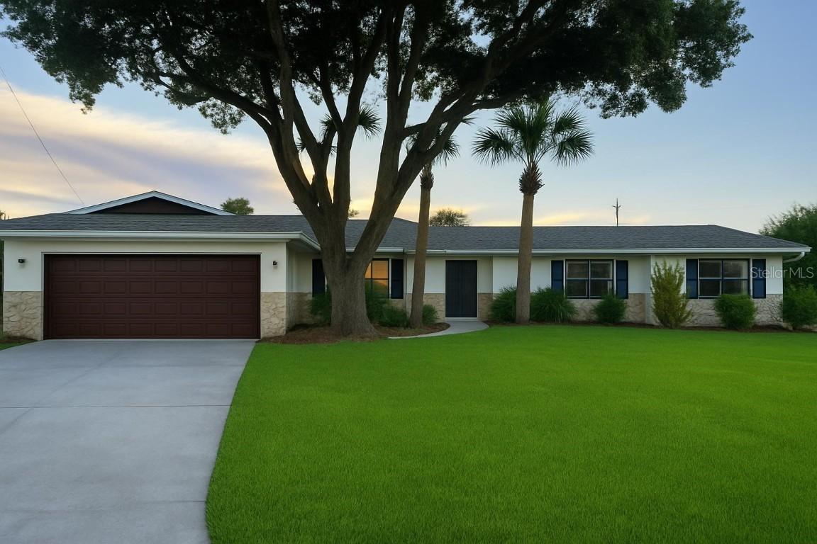 1611 Canal Ct., Tavares, FL 32778