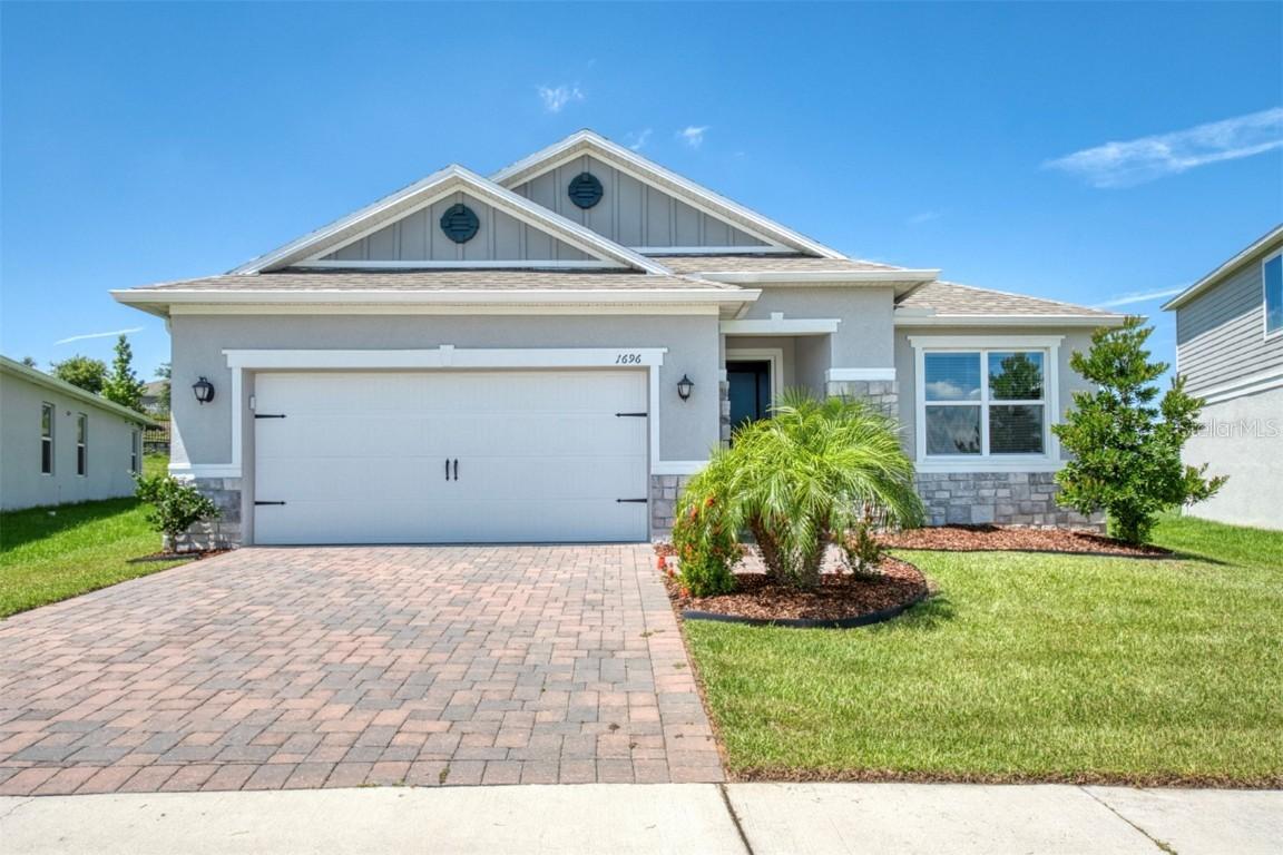 1696 Wilson Prairie Cir., Groveland, FL 34736