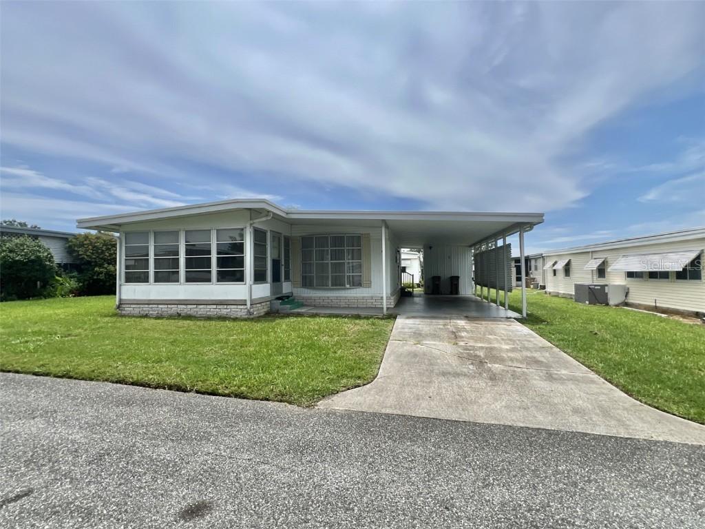 112 Caladium St., Leesburg, FL 34748