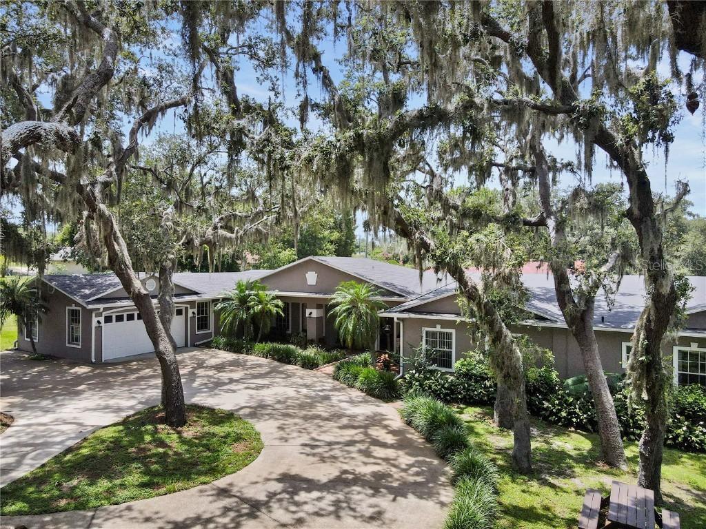 81 N Carol Ave., Mascotte, FL 34753