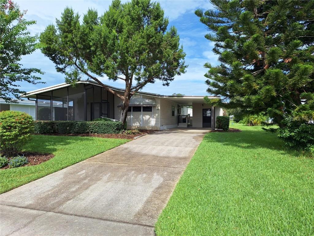 432 Santa Fe Rd., Tavares, FL 32778