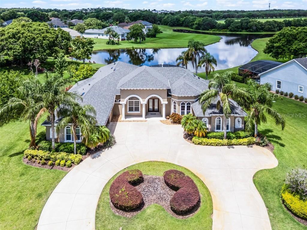 7303 Spring Mountain Ln., Yalaha, FL 34797