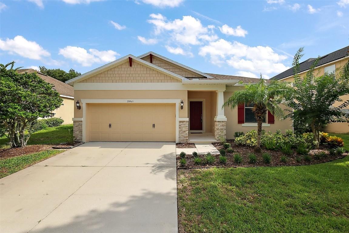 20945 Oldenburg Loop Loop, Mount Dora, FL 32757