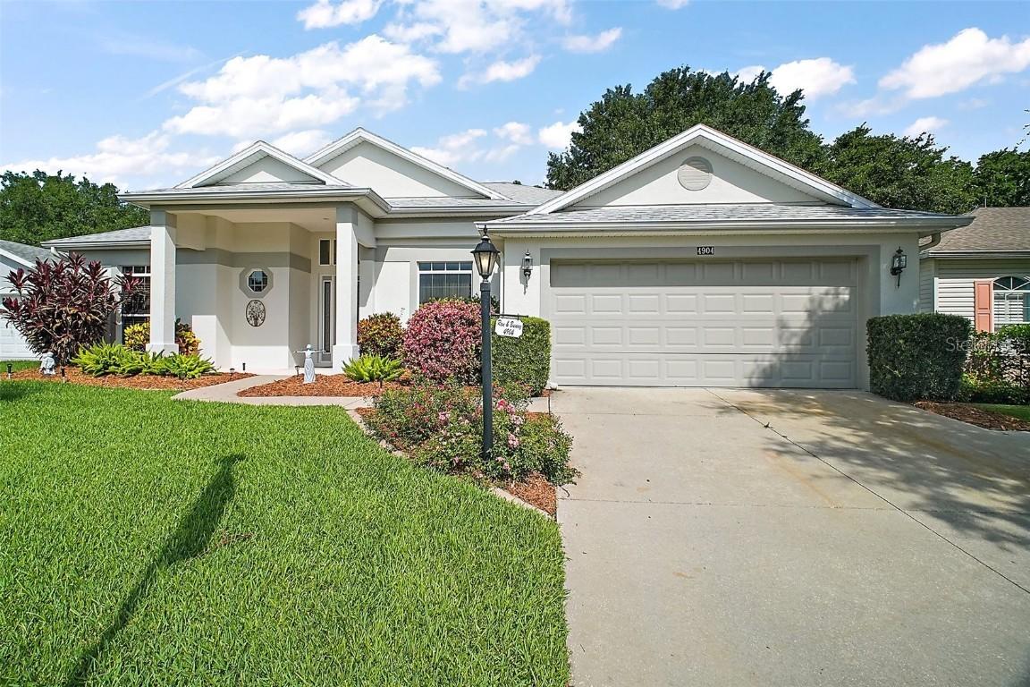 4904 Long Meadow Dr., Leesburg, FL 34748