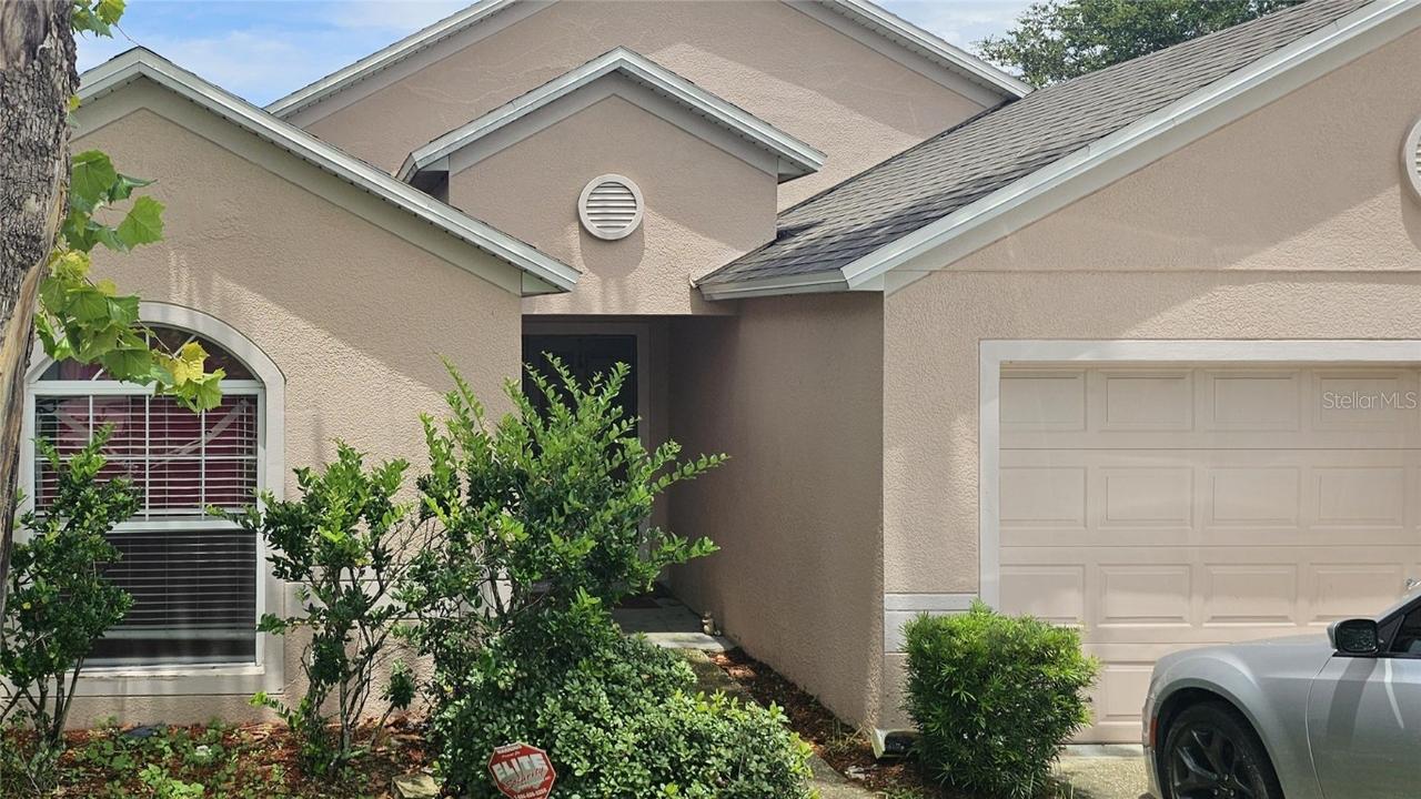 1055 Bluegrass Dr., Groveland, FL 34736