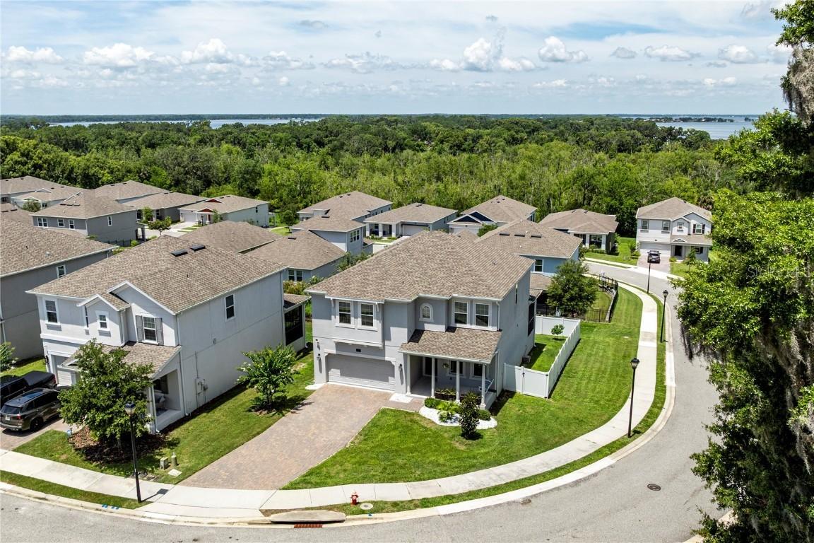 1131 Dora Parc Ln., Mount Dora, FL 32757
