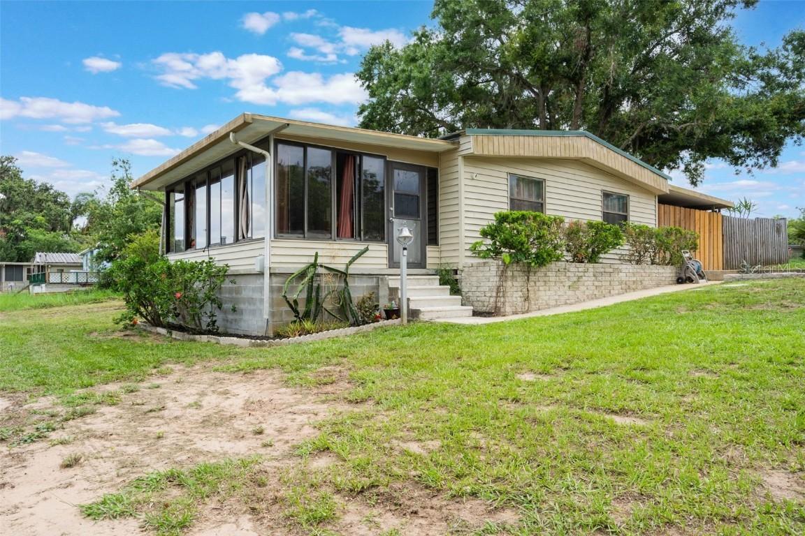 17511 Palm Dr., Montverde, FL 34756