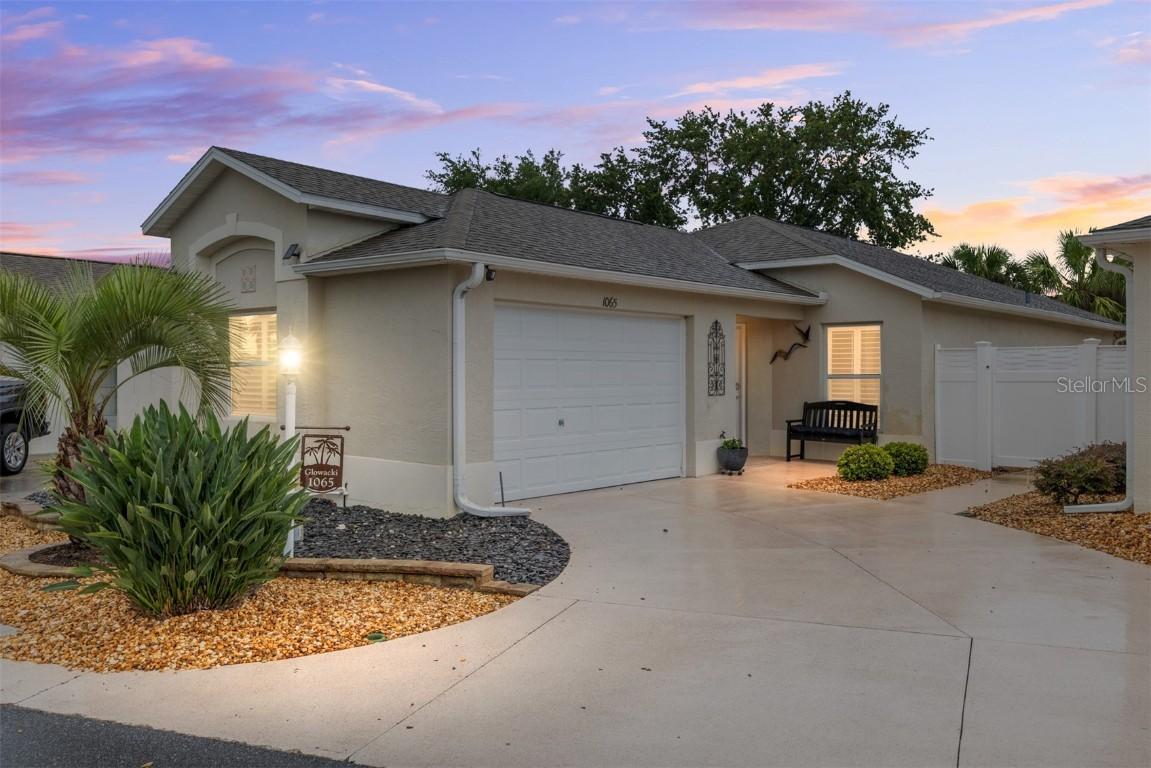 1065 Berg Ct., The Villages, FL 32162
