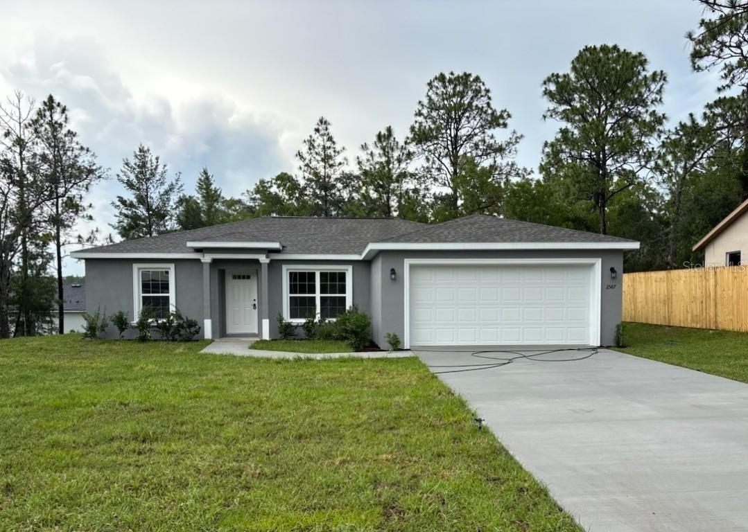 2587 W Fairtree Ln., Dunnellon, FL 34434