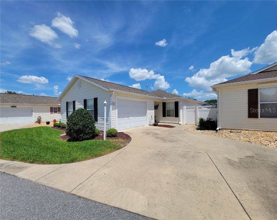 17695 SE 84th Peyton Ct., The Villages, FL 32162