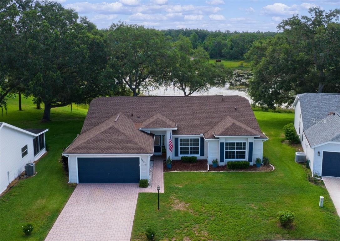 24954 Navel Ave., Leesburg, FL 34748