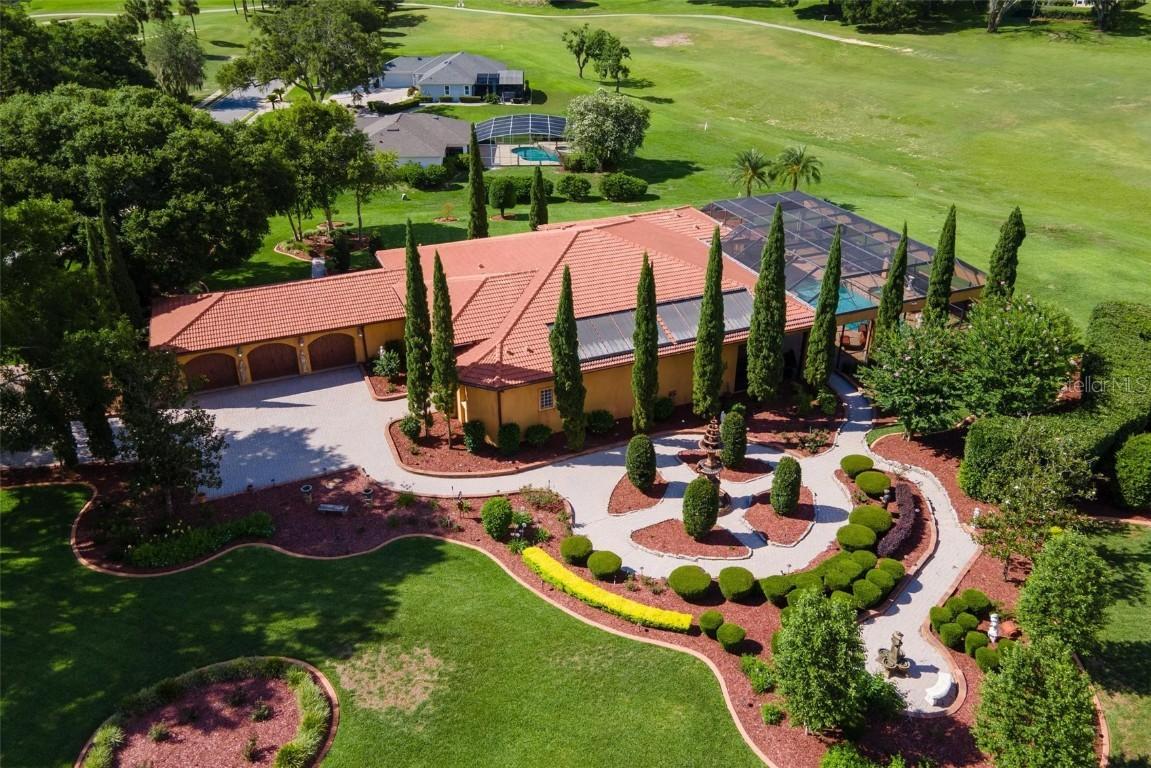 5235 Greens Dr., Lady Lake, FL 32159