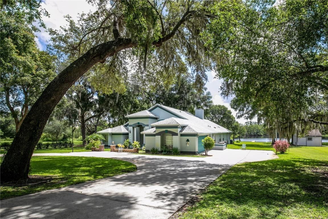 168 Pond Rd., Mount Dora, FL 32757