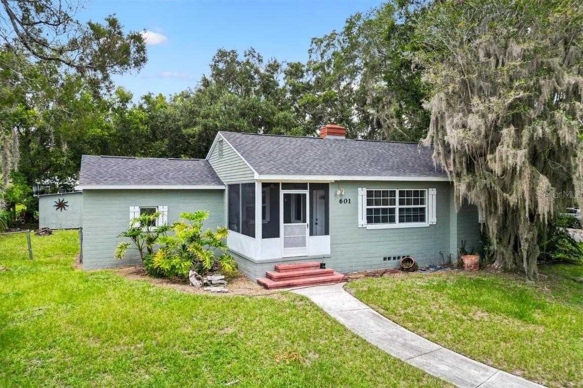 601 S 12th St., Leesburg, FL 34748